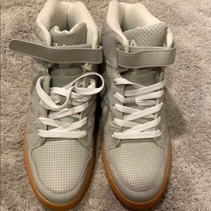 Fila boy sneakers